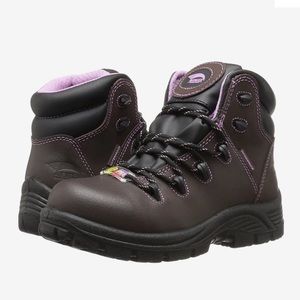 NEW Avenger Work boots framer CT Size: 6M